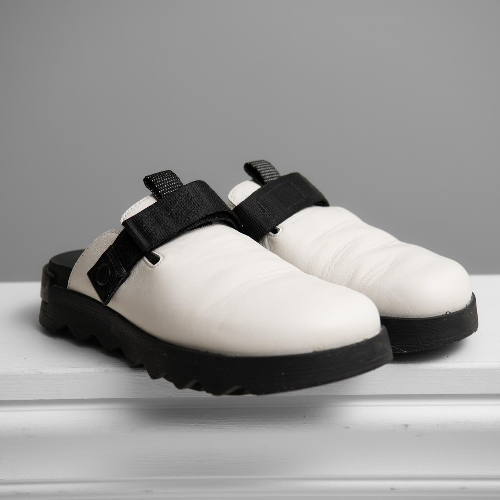 Sorel Vibe Clog Mules Sz 8 White Leather Monochrome Minimalist Birkenstock Style